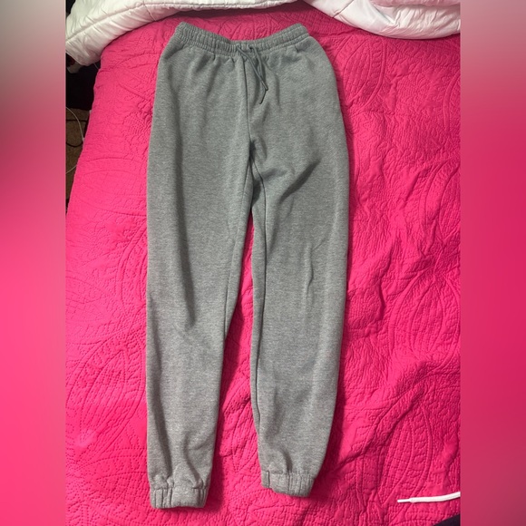 Jordan Heather Gray Joggers - Picture 1 of 7